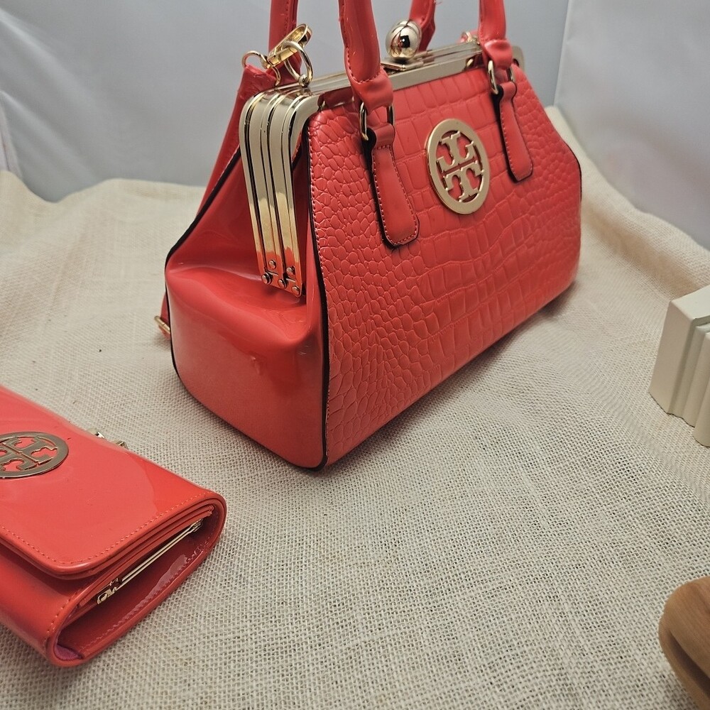 Tory Burch-Top-Handle Satchel with Matching Wallet - Picture 3 of 7